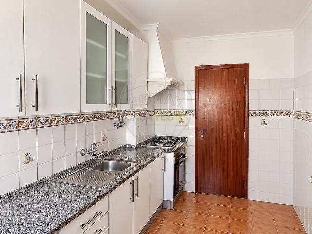 Apartment T3 in Rio de Mouro, Sintra