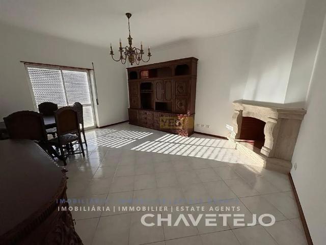 Apartment T3 in Tomar São João Baptista e Santa Maria dos Olivais, Tomar