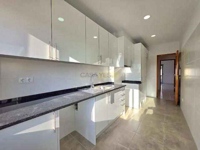 Apartment T3 in Venteira, Amadora