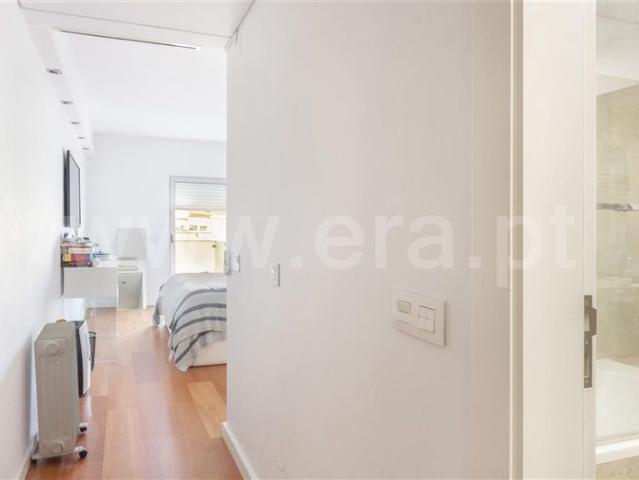Apartment T3 / Oeiras, Algés, Linda a Velha e Cruz Quebrada Dafundo