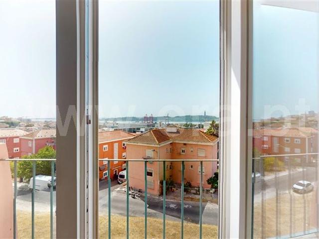 Apartment T3 / Lisboa, Alcântara