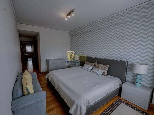 Apartment T4 in Campanhã, Porto