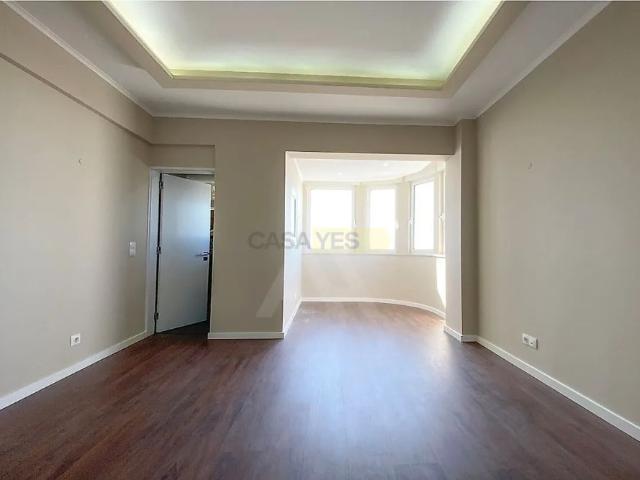 Apartment T4 in Cascais e Estoril, Cascais