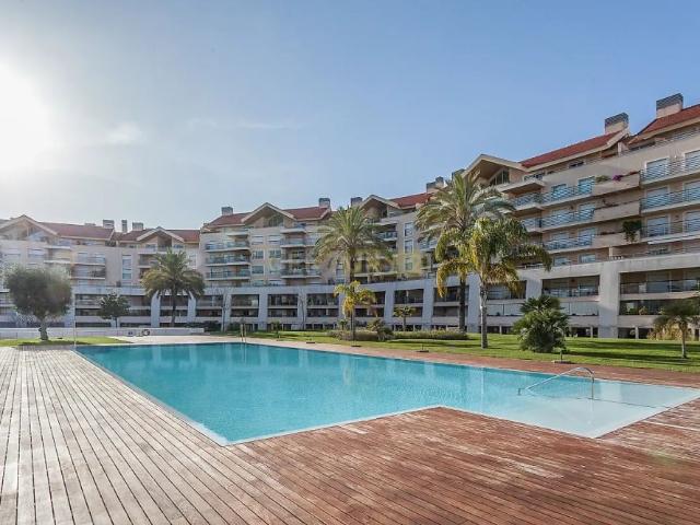 Apartment T4 in Cascais e Estoril, Cascais