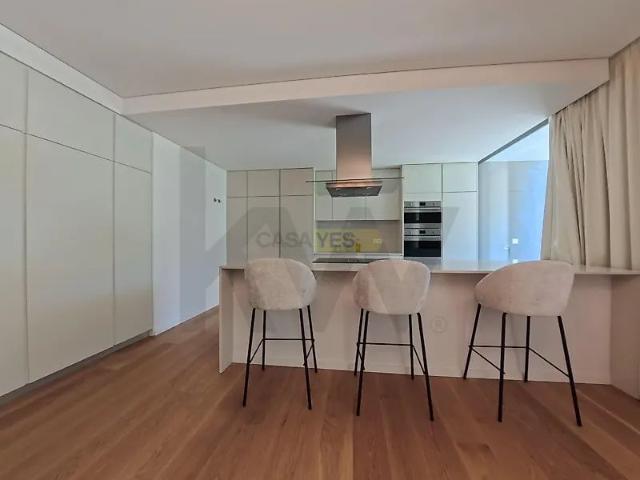 Apartment T4 in Cascais e Estoril, Cascais