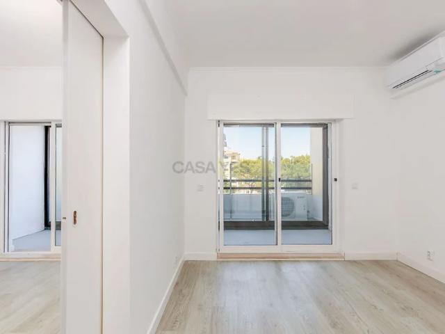 Apartment T4 in Cascais e Estoril, Cascais