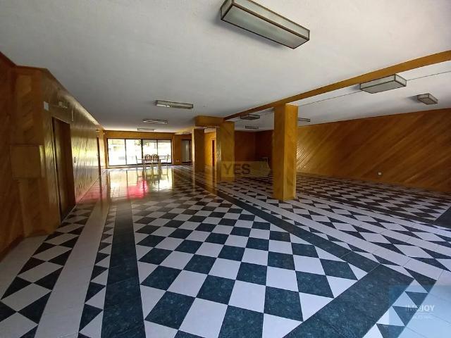 Apartment T4 in Cedofeita, Santo Ildefonso, Sé, Miragaia, São Nicolau e Vitória, Porto