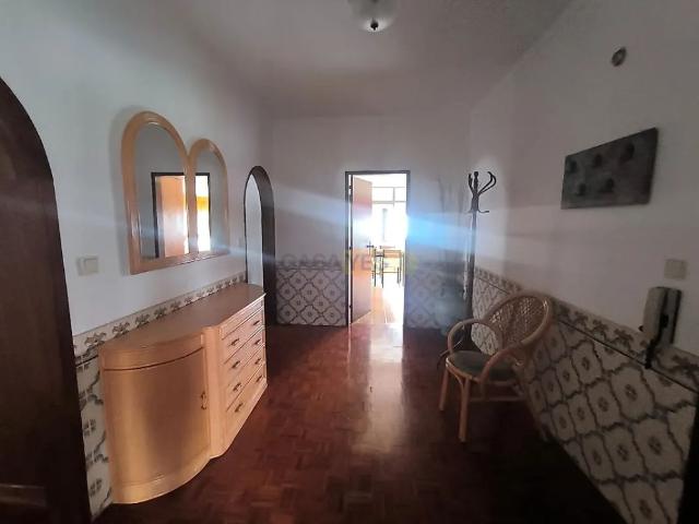 Apartment T4 in Abrantes São Vicente e São João e Alferrarede, Abrantes
