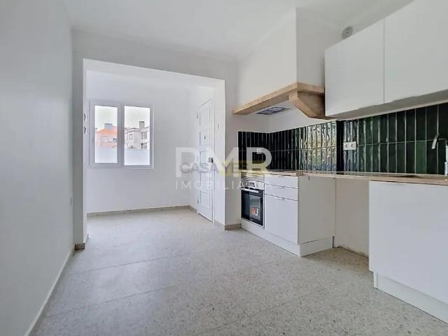 Apartment T4 in Algés, Linda a Velha e Cruz Quebrada Dafundo, Oeiras