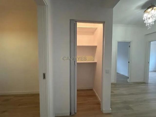 Apartment T4 in Almada, Cova da Piedade, Pragal e Cacilhas, Almada