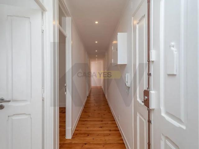 Apartment T4 in Arroios, Lisboa
