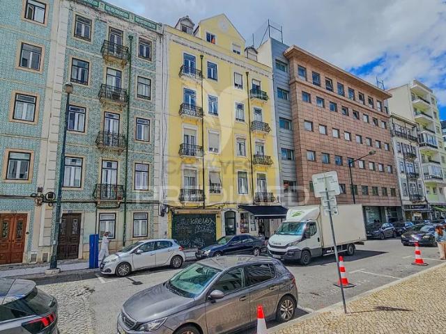 Apartment T4 in Arroios, Lisboa