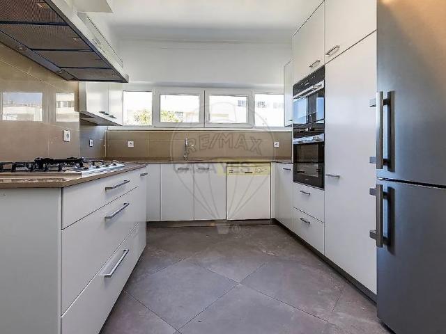 Apartment T4 in Belém, Lisboa