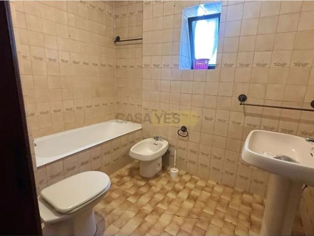 Apartment T4 in Glória e Vera Cruz, Aveiro