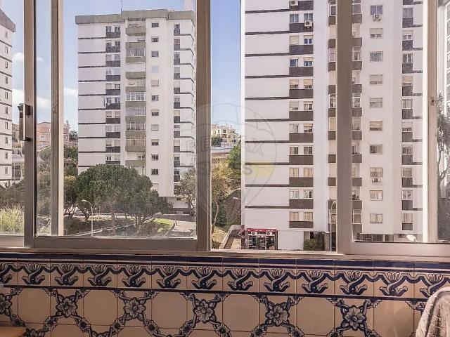 Apartment T4 in Oeiras e São Julião da Barra, Paço de Arcos e Caxias, Oeiras