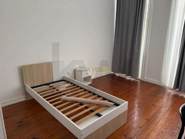 Apartment T4 in Oliveira de Azeméis, Santiago de Riba Ul, Ul, Macinhata da Seixa e Madail, Oliveira de Azeméis