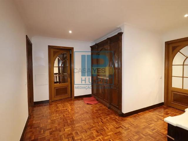 Apartment T4 in Oliveira, São Paio e São Sebastião, Guimarães