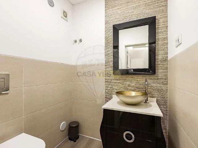 Apartment T4 in Loures, Loures