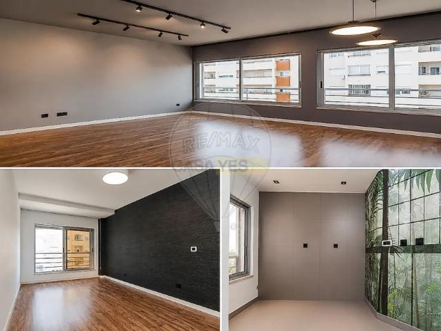 Apartment T4 in Laranjeiro e Feijó, Almada