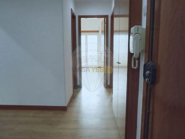Apartment T4 in Lumiar, Lisboa