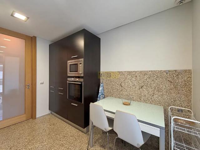 Apartment T4 in Mafamude e Vilar do Paraíso, Vila Nova de Gaia