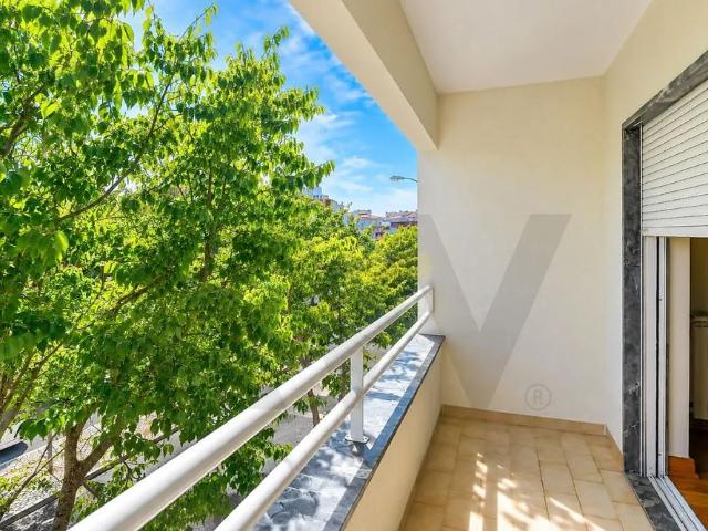Apartment T4 in São Domingos de Rana, Cascais