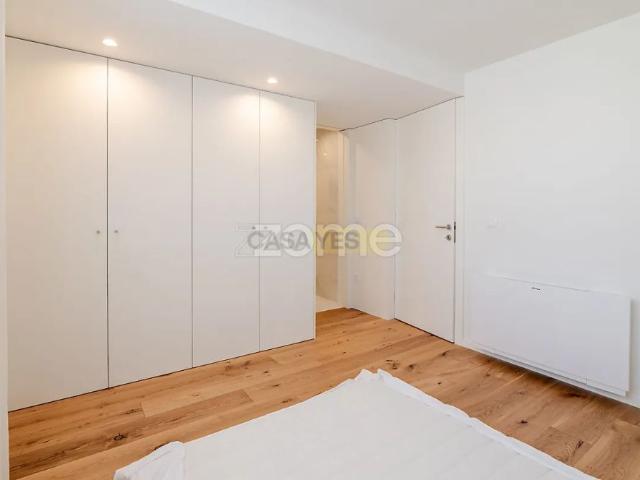 Apartment T4 in São Felix da Marinha, Vila Nova de Gaia