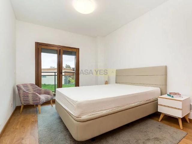 Apartment T4 in Sacavém e Prior Velho, Loures