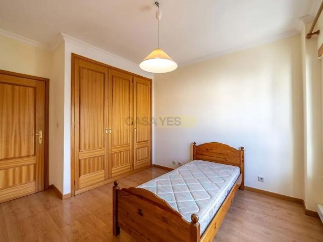 Apartment T4 in Santarém Marvila, Santa Iria da Ribeira de Santarém, Santarém São Salvador e Santarém São Nicolau, Santarém