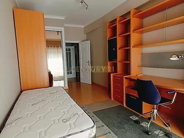 Apartment T4 in Póvoa de Santa Iria e Forte da Casa, Vila Franca de Xira
