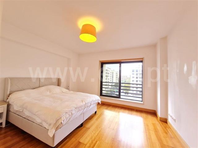 Apartment T4 / Lisboa, Alto dos Moinhos Laranjeiras