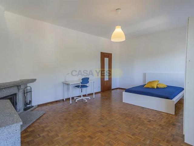 Apartment T5 in Covilhã e Canhoso, Covilhã