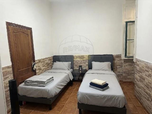 Apartment T5 in Arroios, Lisboa