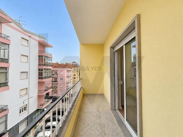 Apartment T5 in Santarém Marvila, Santa Iria da Ribeira de Santarém, Santarém São Salvador e Santarém São Nicolau, Santarém