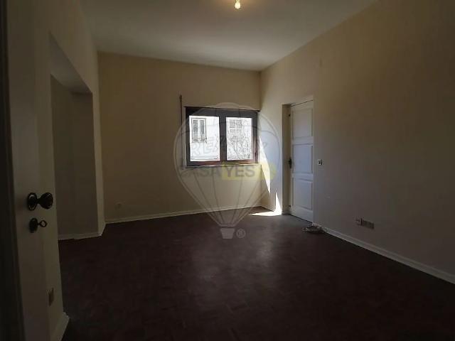 Apartment T6 in Barreiro e Lavradio, Barreiro