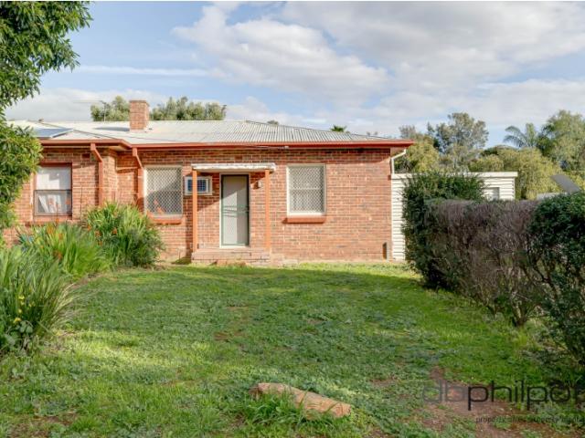 apartment to let in 16 Wilkins Road, ELIZABETH DOWNS 2 bed