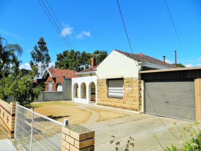 apartment to let in 24 McQuillan Avenue, RENOWN PARK 3 bed