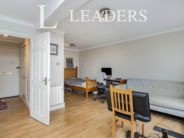 apartment to rent Tudor Court, Tunbridge Wells, TN2