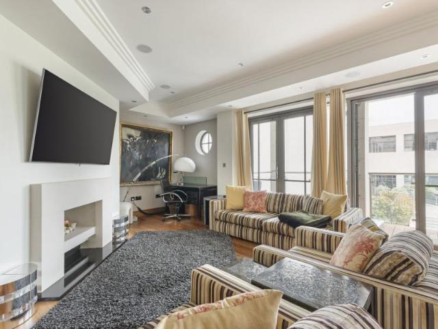 Apartment to rent with 2 bedrooms, Charters Road, Ascot