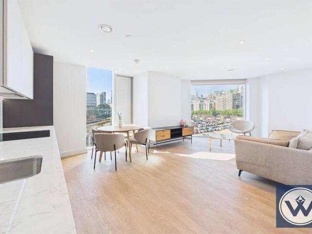Apartment to Rent: Crown View, M4