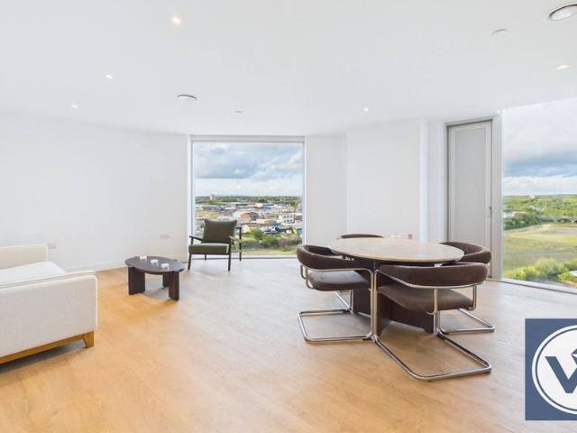 Apartment to Rent: Crown View, Dantzic Street, M4