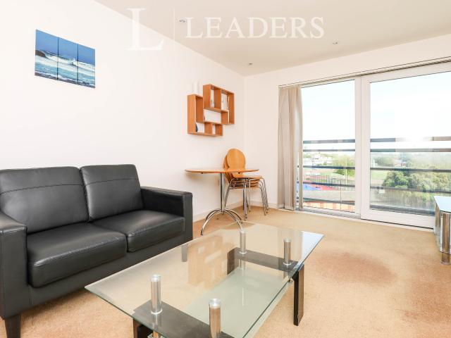 Apartment to rent in The Crescent, Gunwharf Quays, Portsmouth, PO1 | Leaders