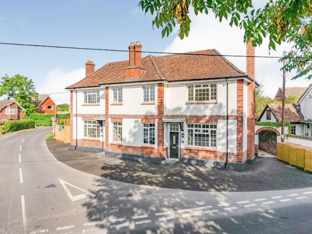 Apartment to rent in The Dun Horse, Brighton Road, Horsham, RH13 | Leaders