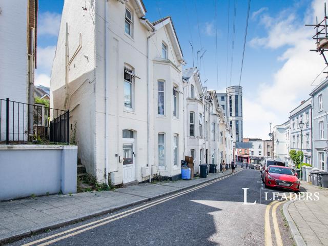 Apartment to rent in Tregonwell Road, Bournemouth, BH2 | Leaders
