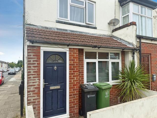 Apartment to rent in Twyford Avenue, Portsmouth, PO2 | Leaders