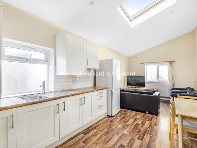 apartment to rent in Upper Tooting Road, Tooting, London, SW17