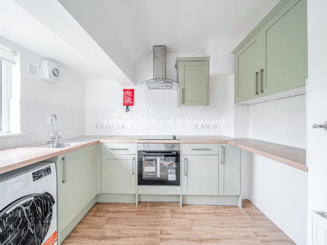 apartment to rent in Uxbridge Road, Hayes, Hillingdon, UB4