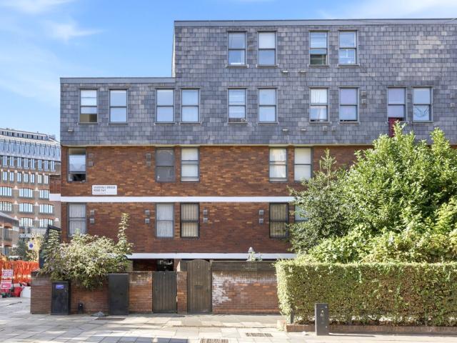 apartment to rent in Vauxhall Bridge Road, Pimlico, London, SW1V