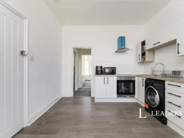 Apartment to rent in Victoria Road South, Southsea, PO5 | Leaders