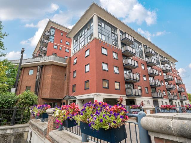 apartment to rent in Wadbrook Street, Kingston upon Thames, KT1